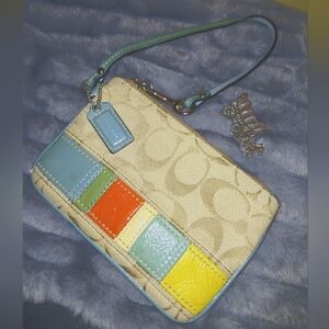 Vintage COACH Canvas Wristlet (with two toned hang tag)